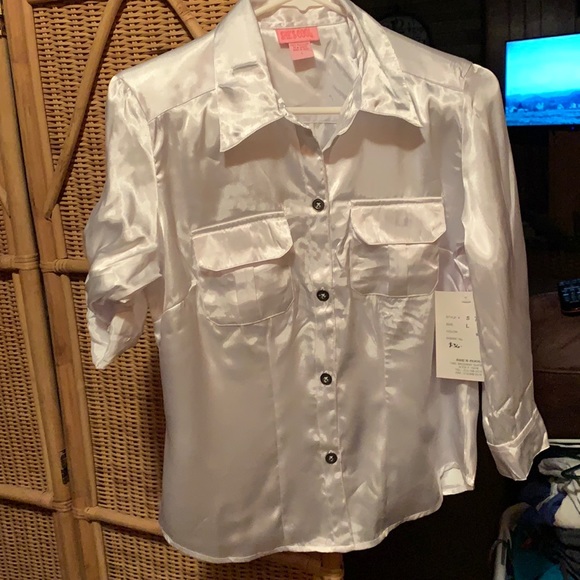 White Blouse - Picture 1 of 6